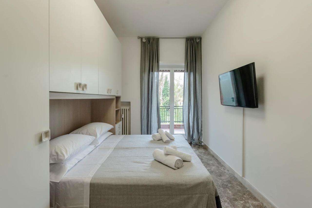 Residenza Eres Eur Apartment Rome Bagian luar foto