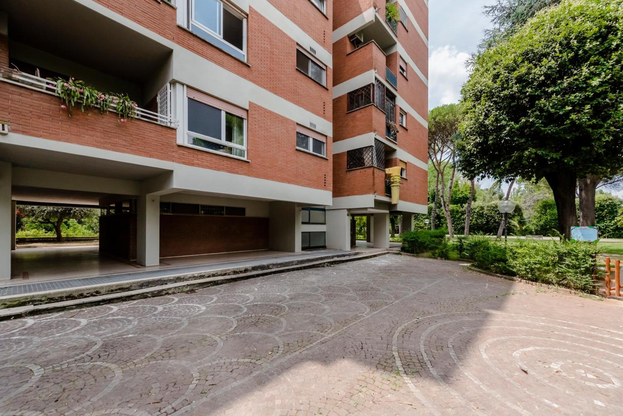 Residenza Eres Eur Apartment Rome Bagian luar foto